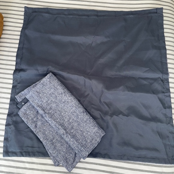 Target Queen Square Pillow Case Cover Set of 2 Navy “denim” NWOT - Picture 6 of 6